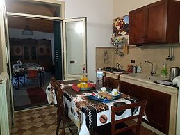 Casa Ròtre in the Historic Center of Palermo