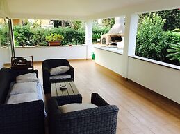Lovely 60sqm Apartment With Balcony and View of the Pine Forest