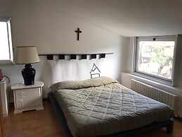Lovely 60sqm Apartment With Balcony and View of the Pine Forest