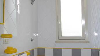 Beautiful Apartment for 3 People in Residence