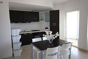 Apartment 30 Meters From the sea With 6 Beds With Full sea View