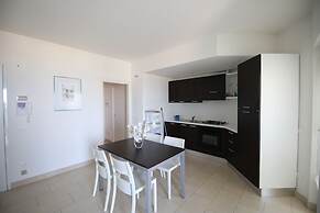 Apartment 30 Meters From the sea With 6 Beds With Full sea View