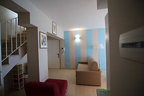 Apartment 30 Meters From the sea With 8 Beds With Full sea View