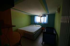 Apartment 30 Meters From the sea With 8 Beds With Full sea View