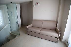 Apartment 30 Meters From the sea With 8 Beds With Full sea View