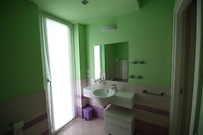 Apartment 30 Meters From the sea With 8 Beds With Full sea View