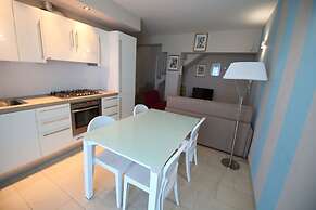 Apartment 30 Meters From the sea With 8 Beds With Full sea View