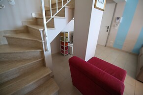 Apartment 30 Meters From the sea With 8 Beds With Full sea View