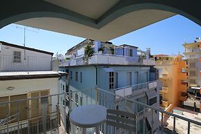 Apartment 20 Meters From The Sea 7 Beds With Small Sea View