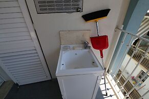 Apartment 20 Meters From The Sea 7 Beds With Small Sea View