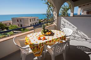 Apartment 250 Meters From the Beach With sea View