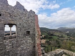 Between sky and sea in an Exclusive Village Full of Charm With a Priva