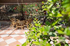 Holiday House With Panoramic View, Balcony, Wifi, and Near the Sea