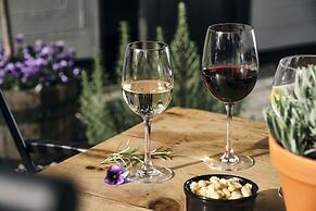 The Three Blackbirds