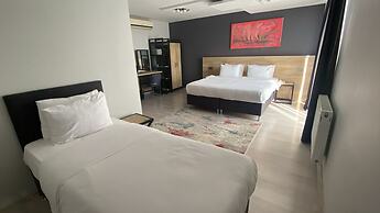 Adresin Hotel