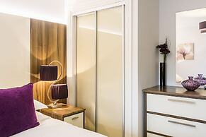 Golf Apartment @ Carus Green