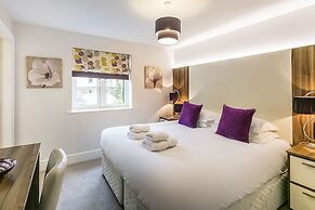 Golf Apartment @ Carus Green