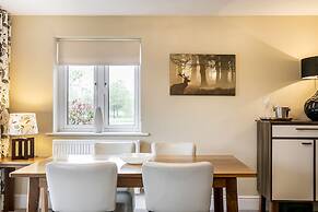 Golf Apartment @ Carus Green