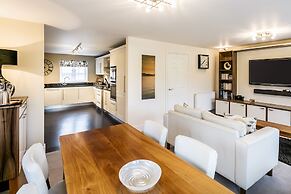 Golf Apartment @ Carus Green