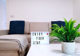 Ye Olde Windmill Apartment Free Parking