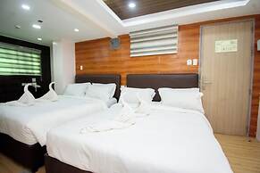 Emerald Island Hotel