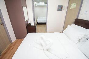 Emerald Island Hotel