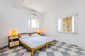 Sun & Sea Apartments