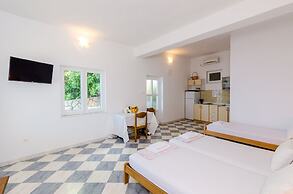 Sun & Sea Apartments