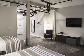 Hotel Millwright