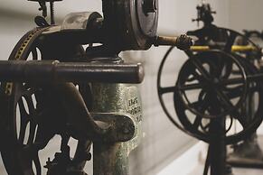 Hotel Millwright
