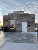 Hotel Millwright