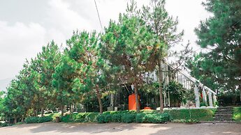 Vila Air Natural Resort