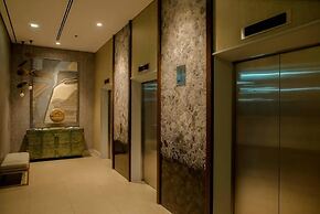 Solinea Tower 2