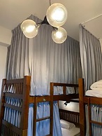 910 Hostel