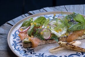 Decan Concept Boutique Estate