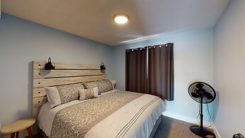 Off the Charts Inn & Out Island Resort