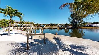 Off the Charts Inn & Out Island Resort