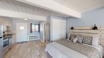 Off the Charts Inn & Out Island Resort