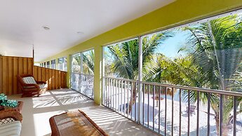 Off the Charts Inn & Out Island Resort