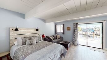 Off the Charts Inn & Out Island Resort