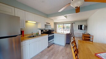 Off the Charts Inn & Out Island Resort