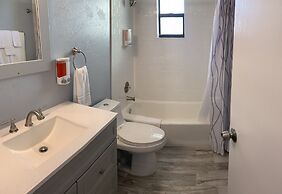 Off the Charts Inn & Out Island Resort