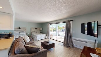 Off the Charts Inn & Out Island Resort