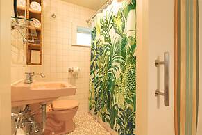 Rye Motor Inn: An Adults-Only Apartment Hotel
