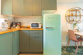 Rye Motor Inn: An Adults-Only Apartment Hotel