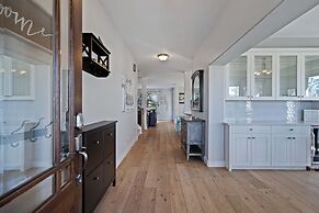 Flagline Trail 5 Bedroom Home by RedAwning