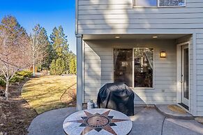 Flagline Trail 5 Bedroom Home by RedAwning