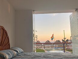 Club de Playa Dioses y Reinas