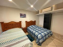 Club de Playa Dioses y Reinas