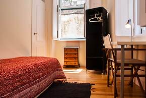 Castelo Terrace Apartments